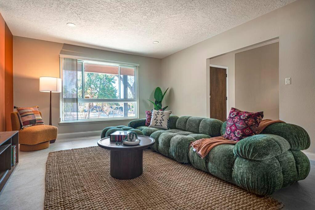 Chic 5 Bed Rooms Boho Retreat With - Games & Outdoor Movies! Albuquerque Luaran gambar